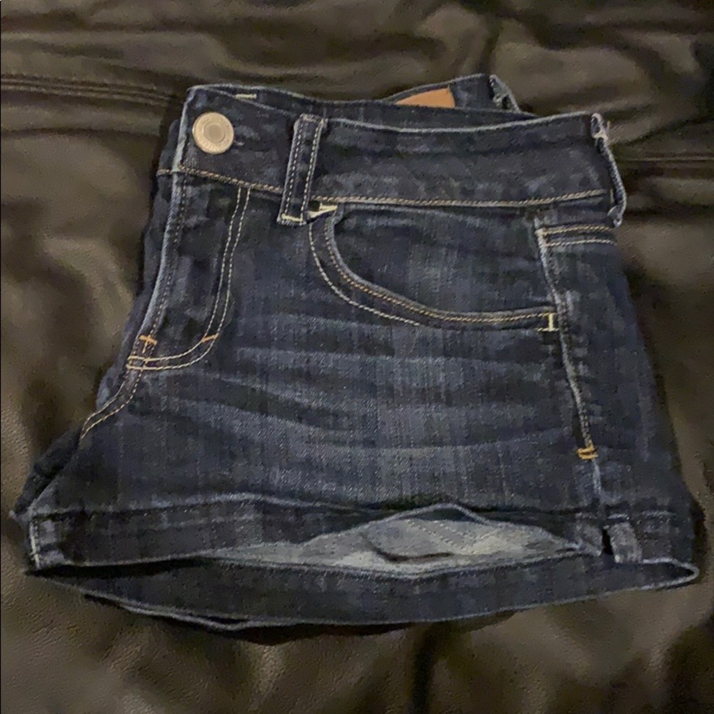 Size 8 stretch American eagle jean shorts